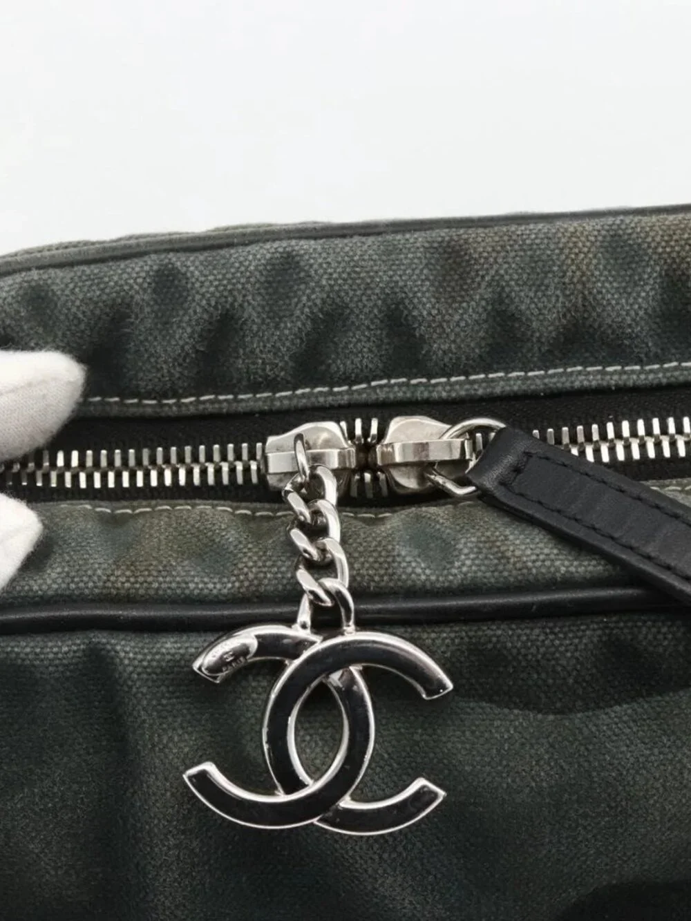 CHANEL Chain Shoulder Bag Canvas Black Silver CC Auth bs33649